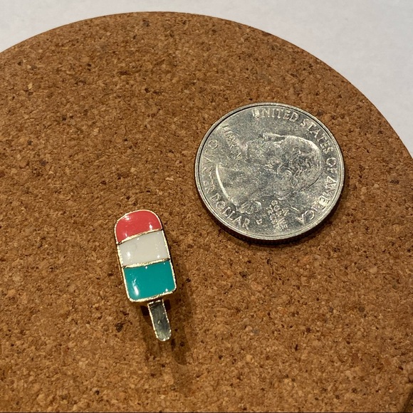 enamel pin - Picture 1 of 1